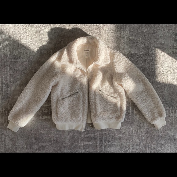 Women’s Causal Faux Fuzzy Coat - Picture 3 of 6